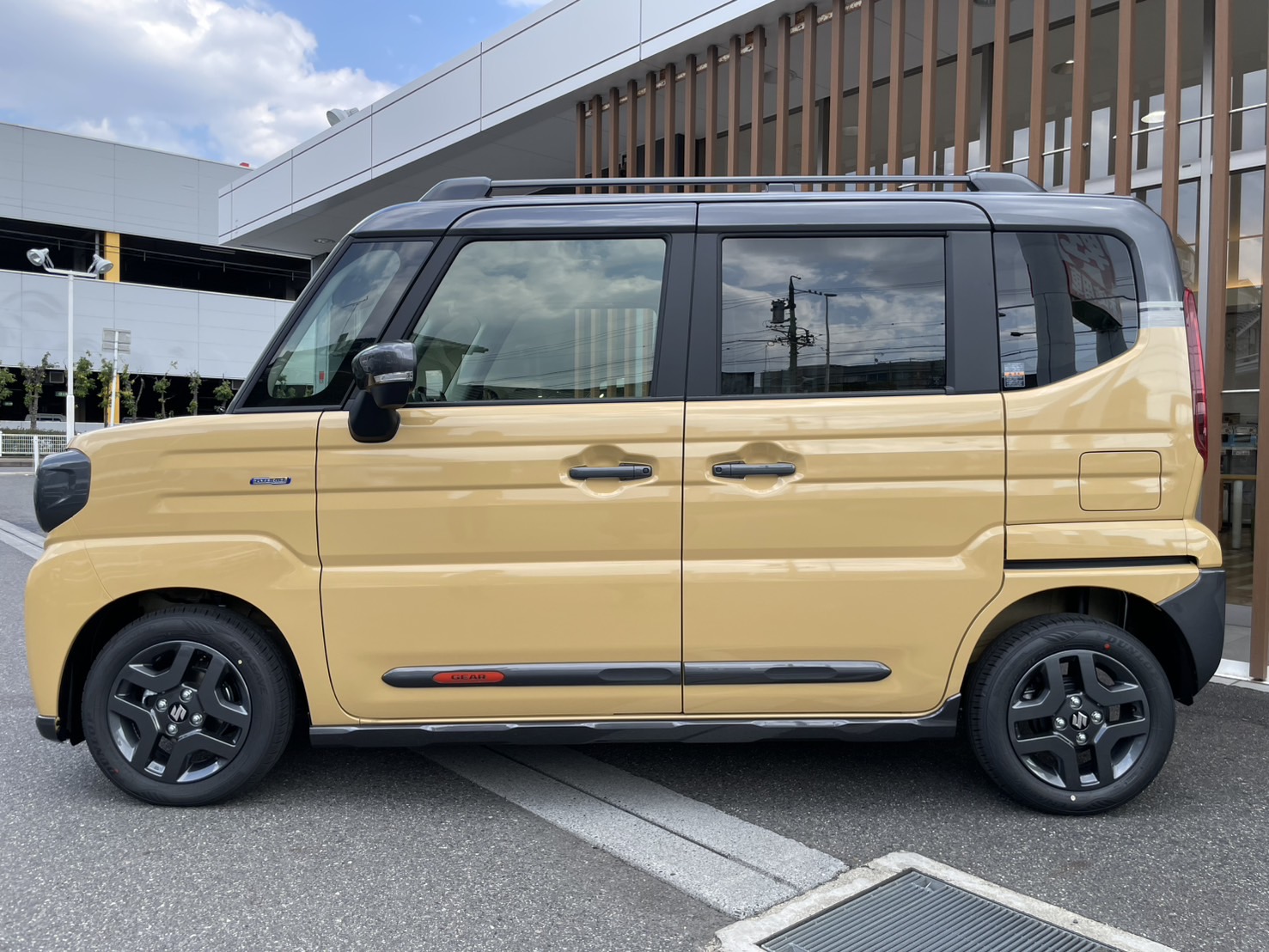 スズキ スペーシアギア HYBRID　XZ