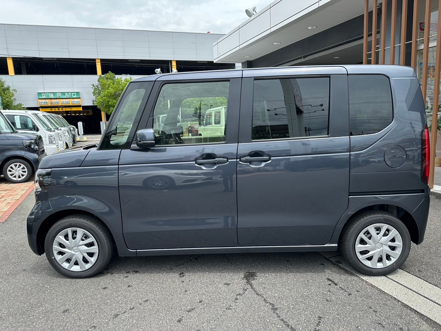 ホンダ N-BOX N-BOX
