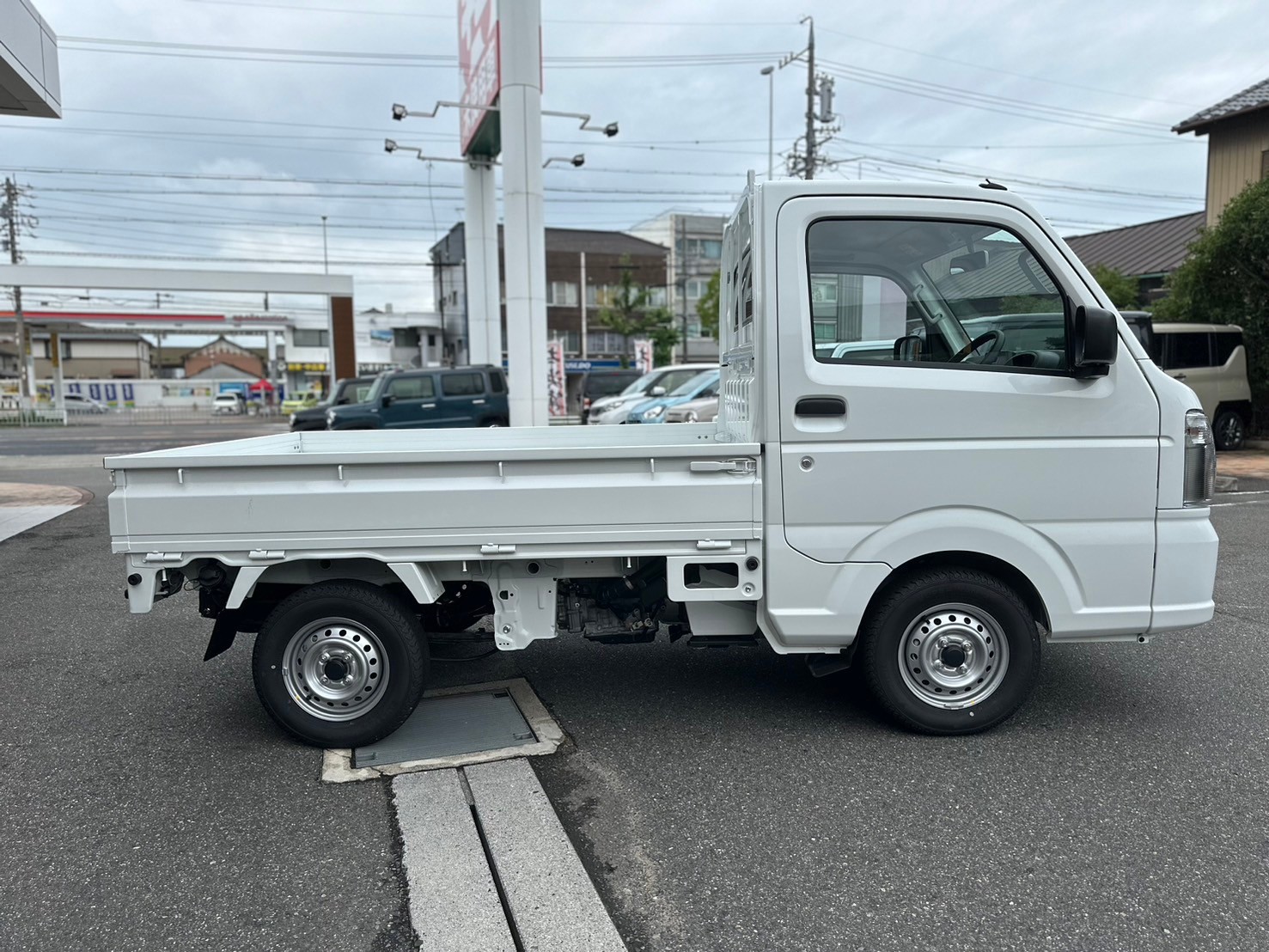 日産 クリッパートラック DX　5MT　4WD