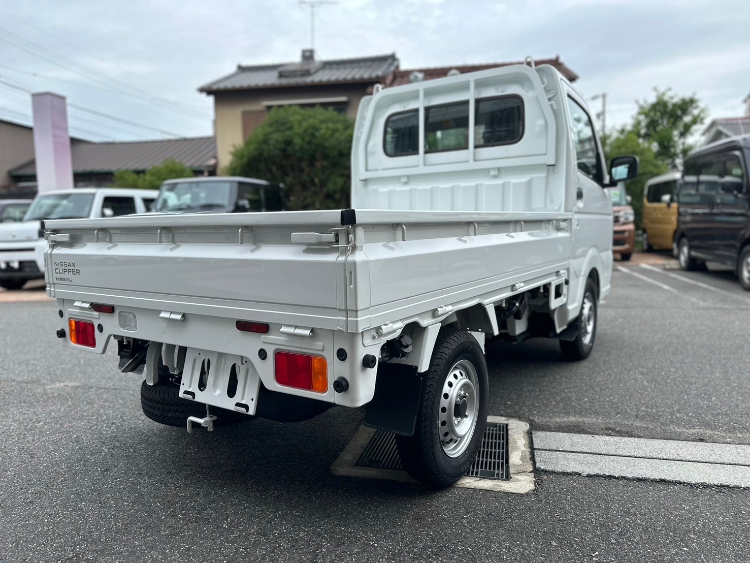 日産 クリッパートラック DX　5MT　4WD