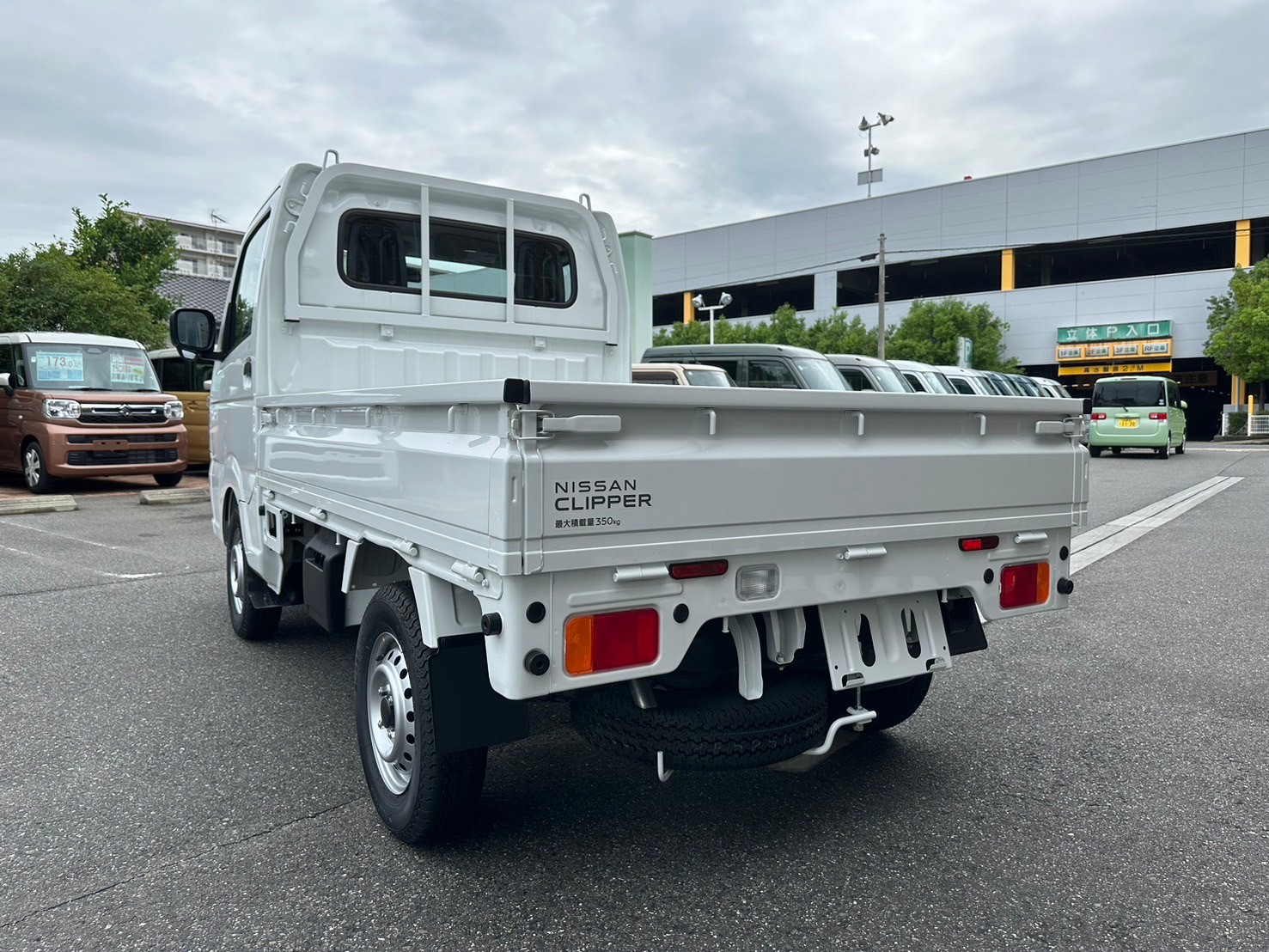 日産 クリッパートラック DX　5MT　4WD