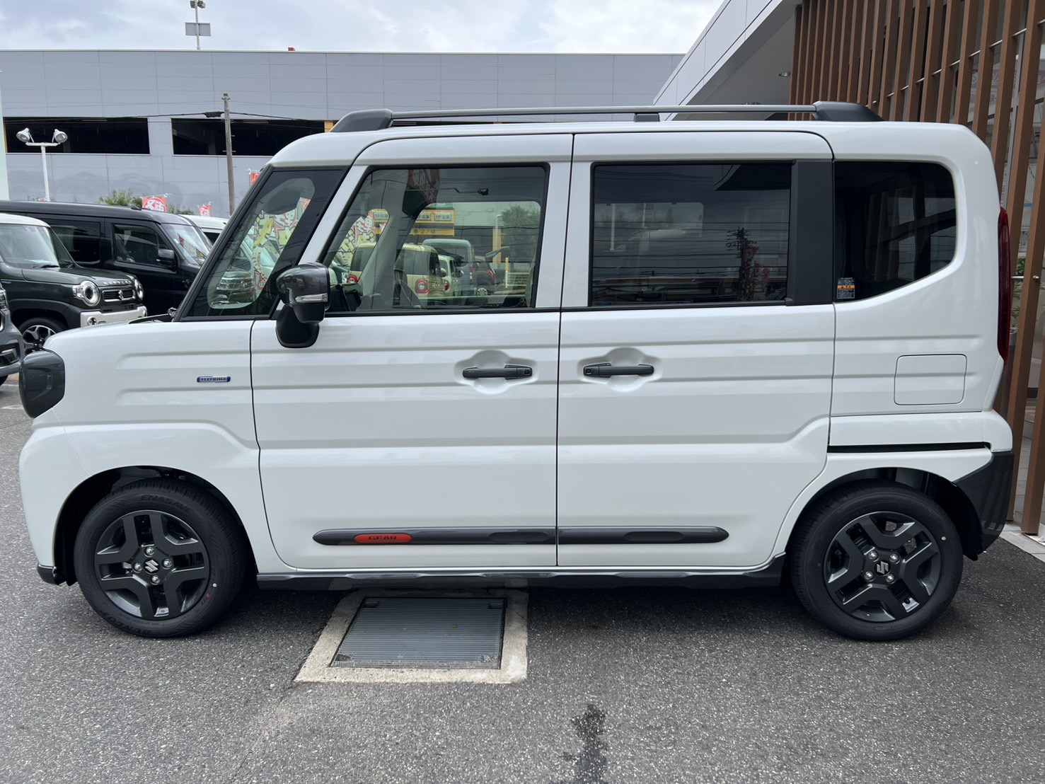 スズキ スペーシアギア HYBRID　XZ