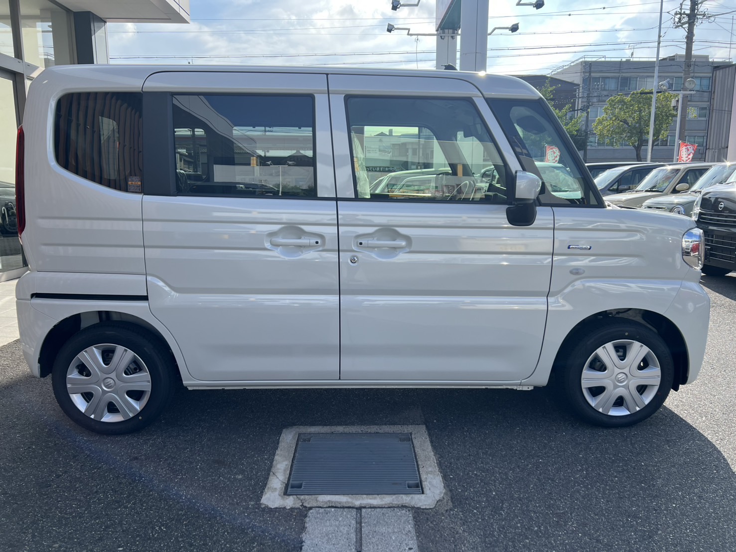 スズキ スペーシア HYBRID　X