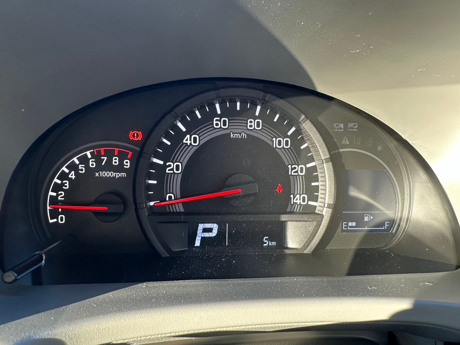 日産 クリッパーバン DX　CVT　2WD