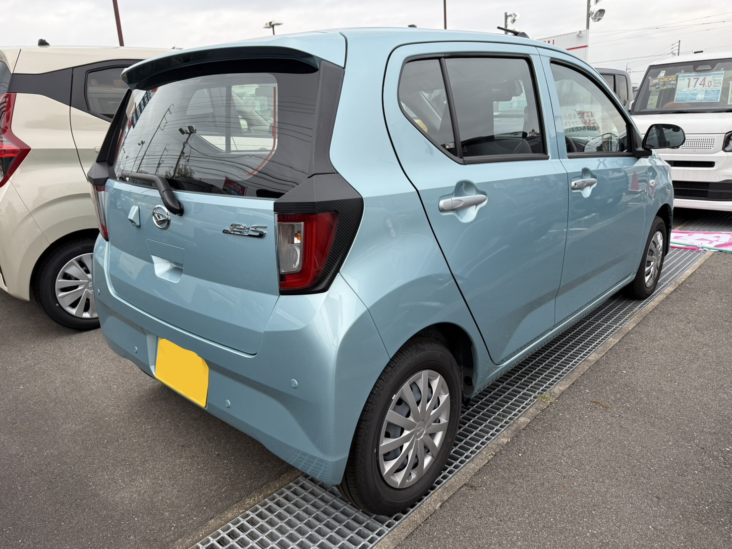 ダイハツ ミライース L SAⅢ