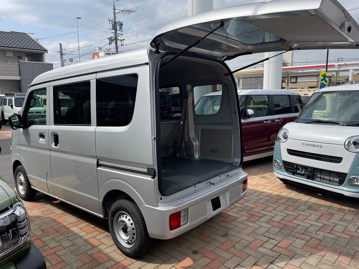 日産 クリッパーバン DX　CVT　2WD