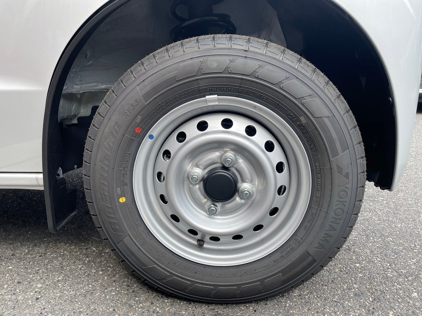 日産 クリッパーバン DX　CVT　2WD