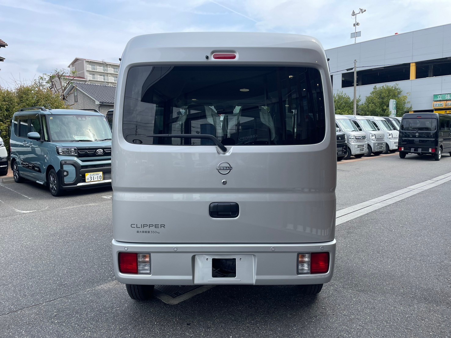 日産 クリッパーバン DX　CVT　2WD