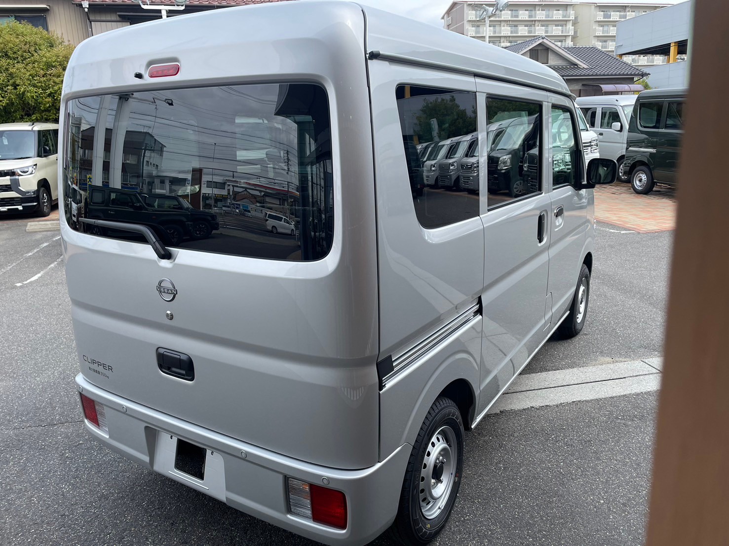 日産 クリッパーバン DX　CVT　2WD