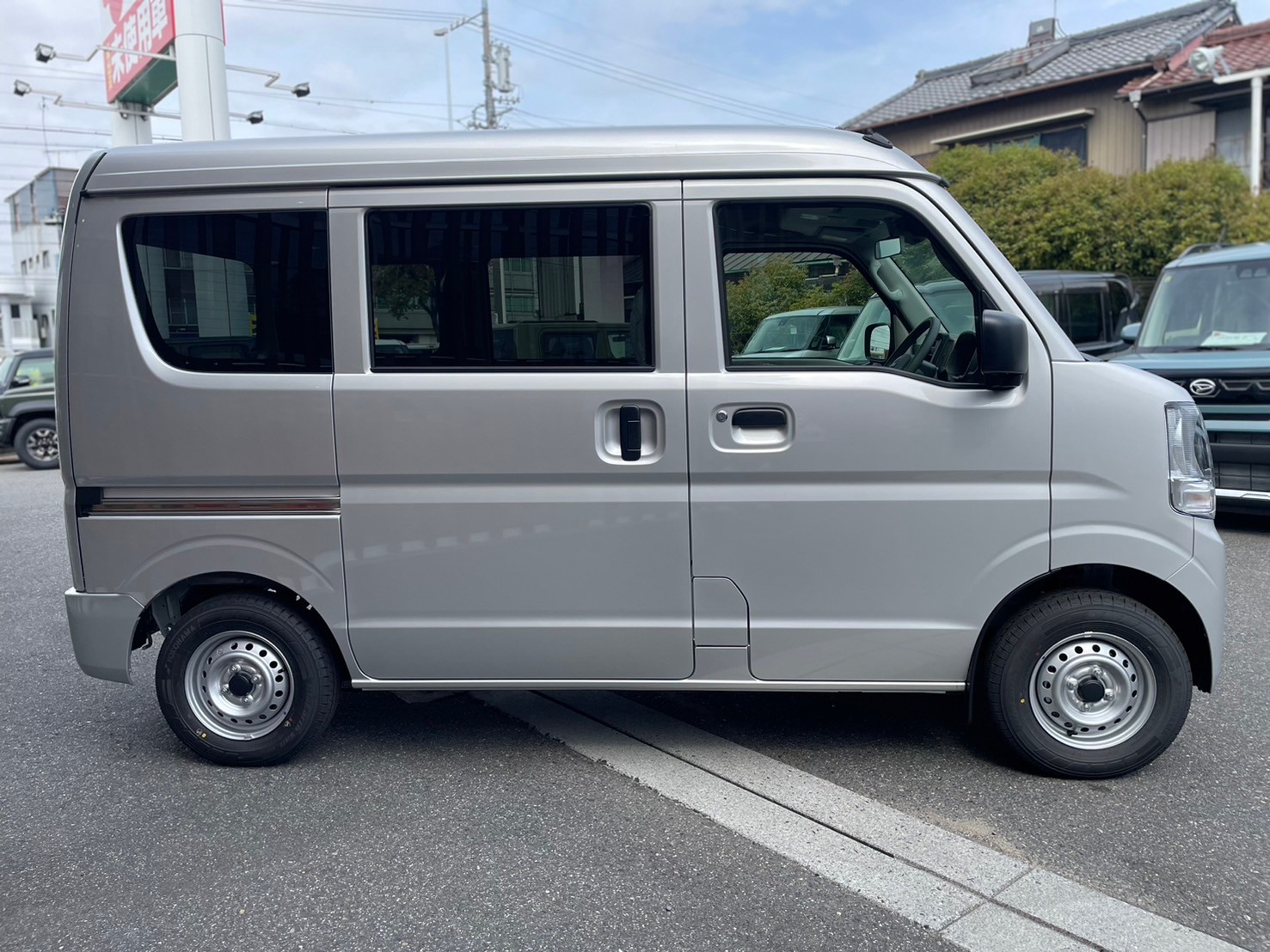日産 クリッパーバン DX　CVT　2WD