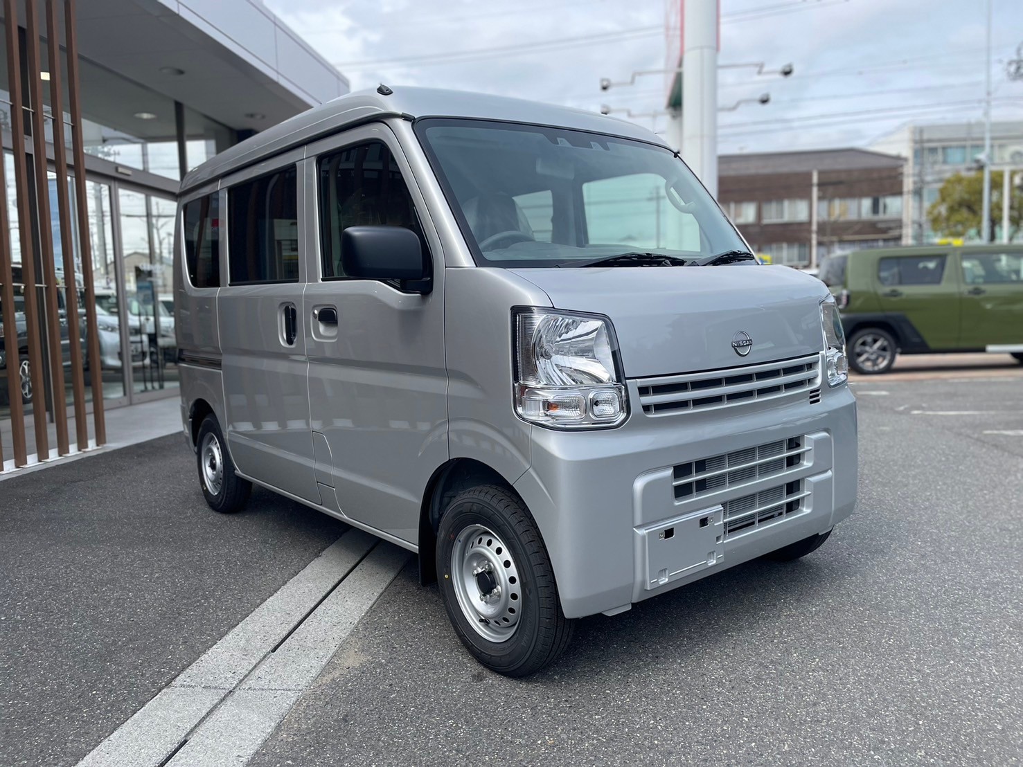 日産 クリッパーバン DX　CVT　2WD