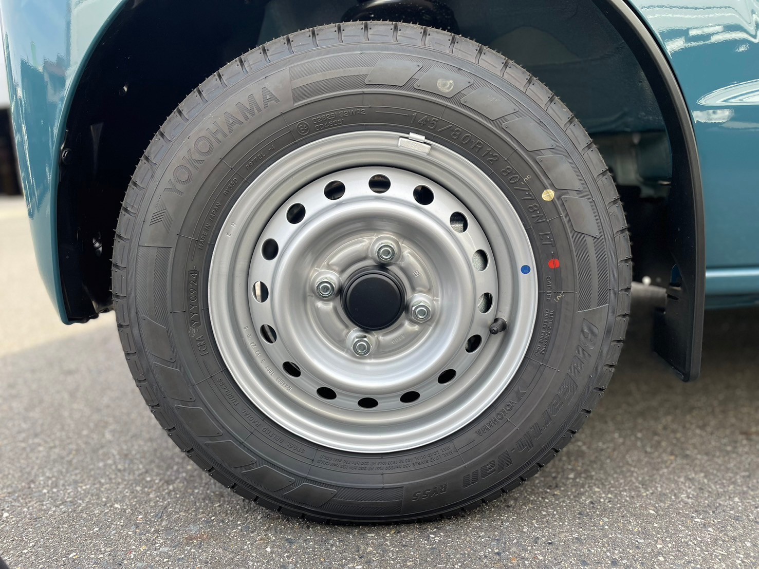 日産 クリッパーバン DX　CVT　2WD