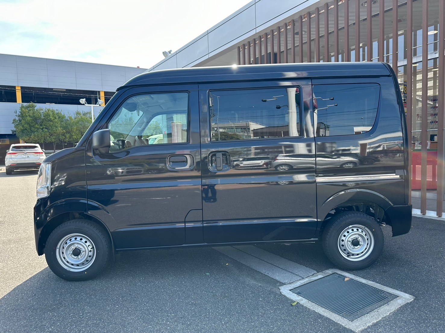 日産 クリッパーバン DX　CVT　2WD