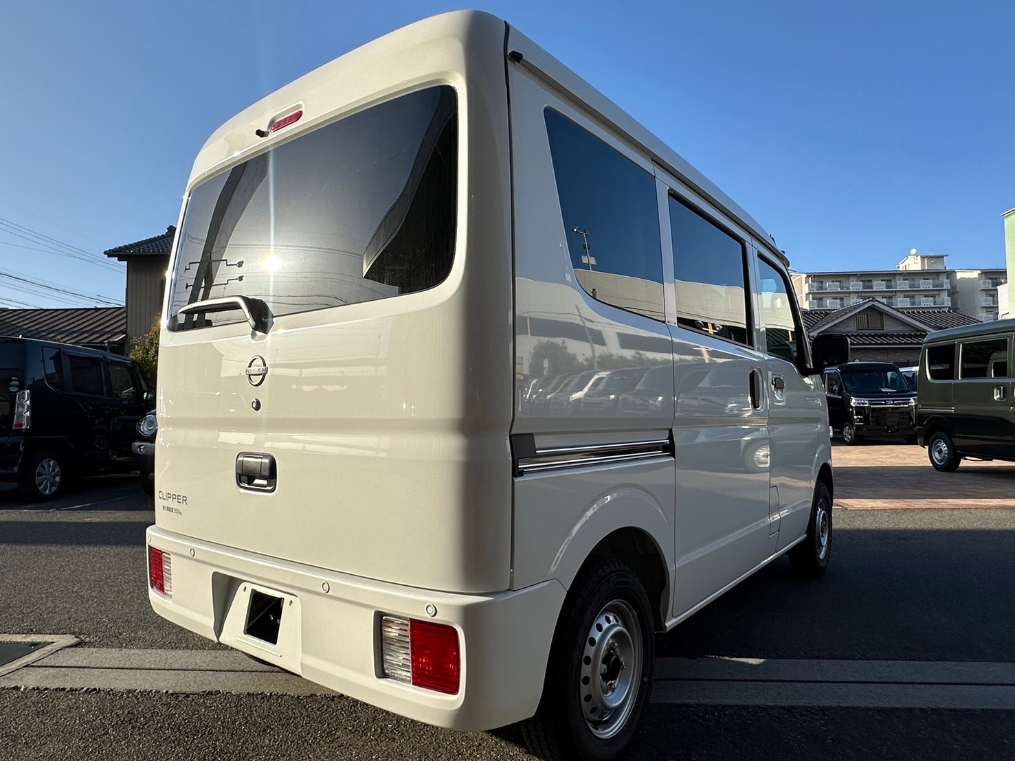 日産 クリッパーバン DX　CVT　2WD