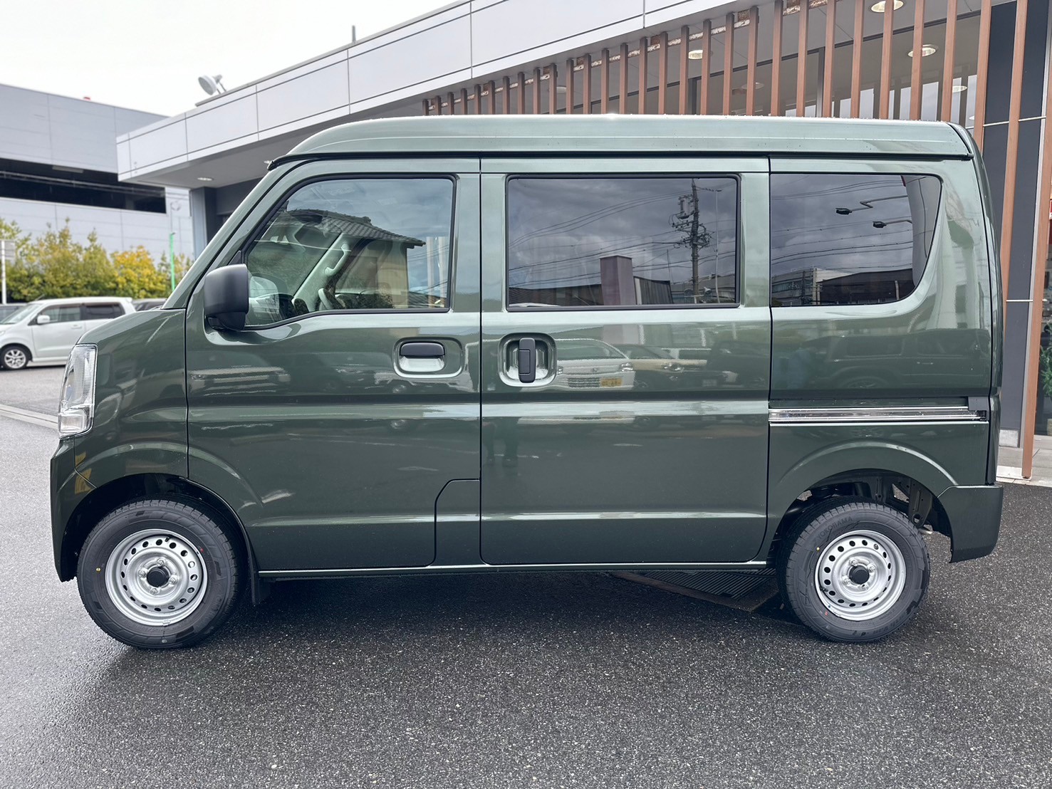 日産 クリッパーバン DX　CVT　2WD