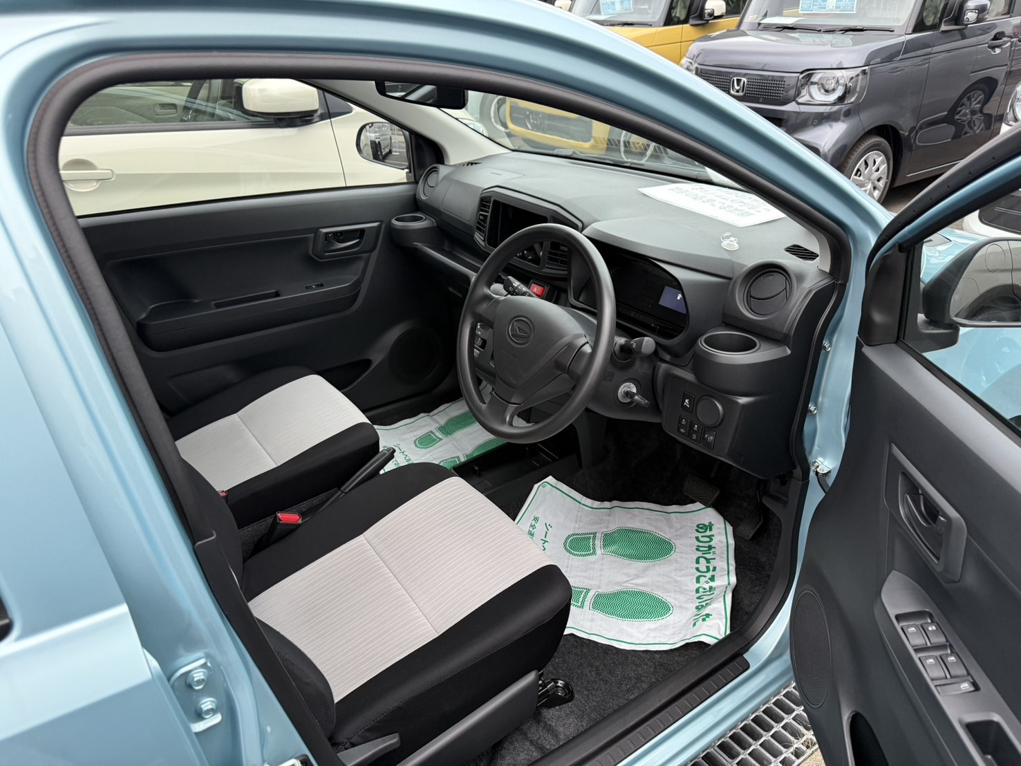 ダイハツ ミライース L SAⅢ