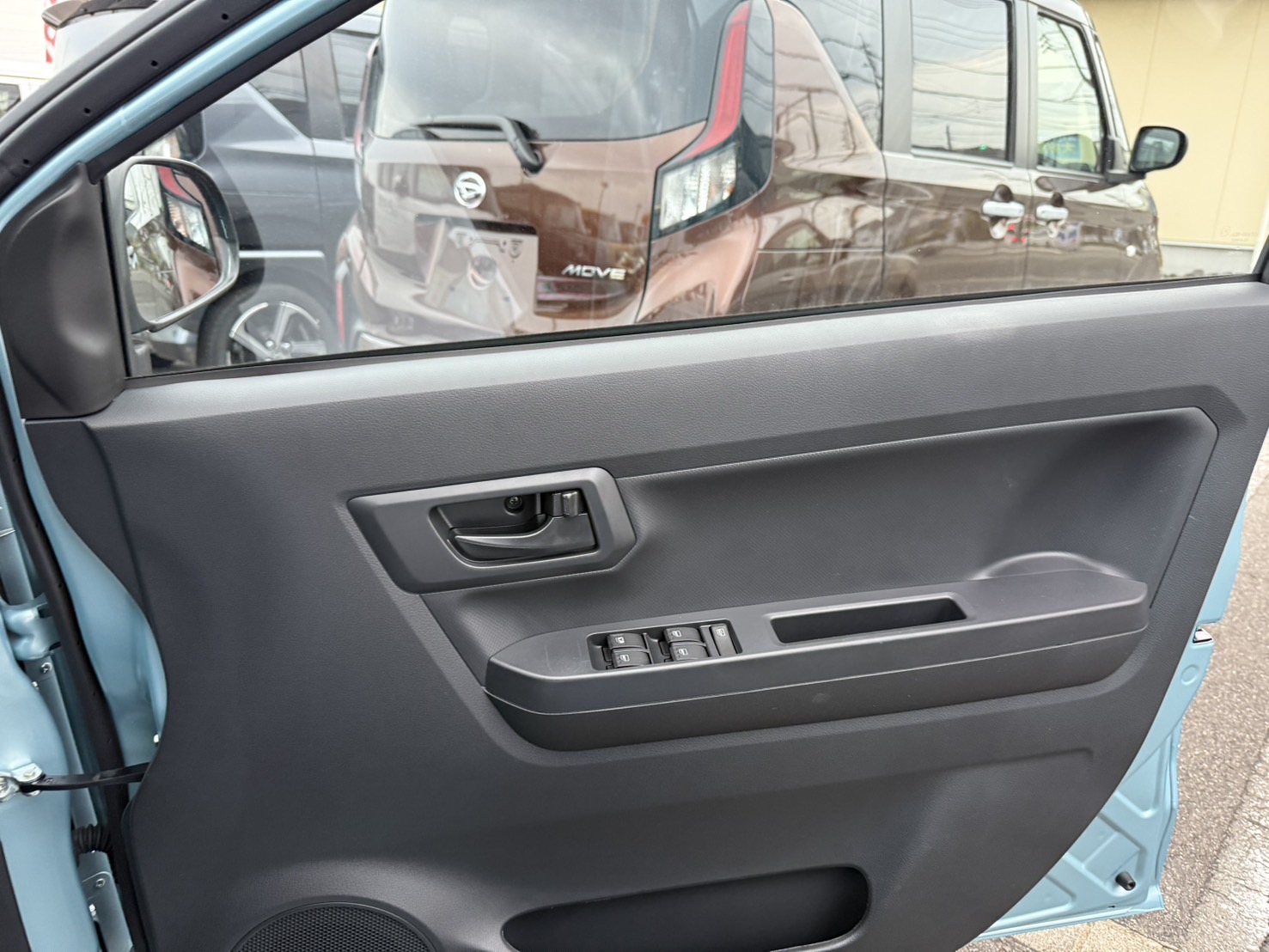 ダイハツ ミライース L SAⅢ