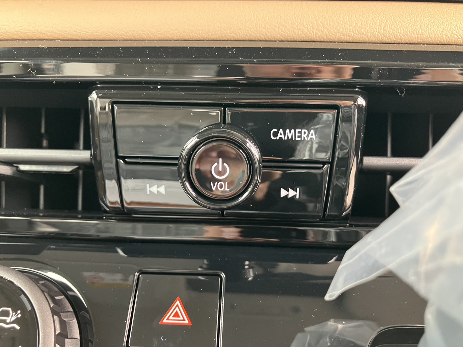三菱 デリカミニ 超新型　Tプレミアム　デリマルPackage