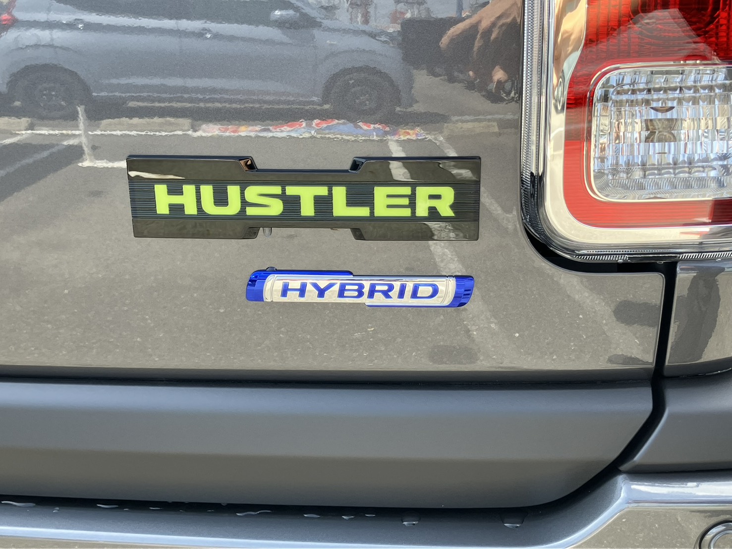 スズキ ハスラー 新型　HYBRID G