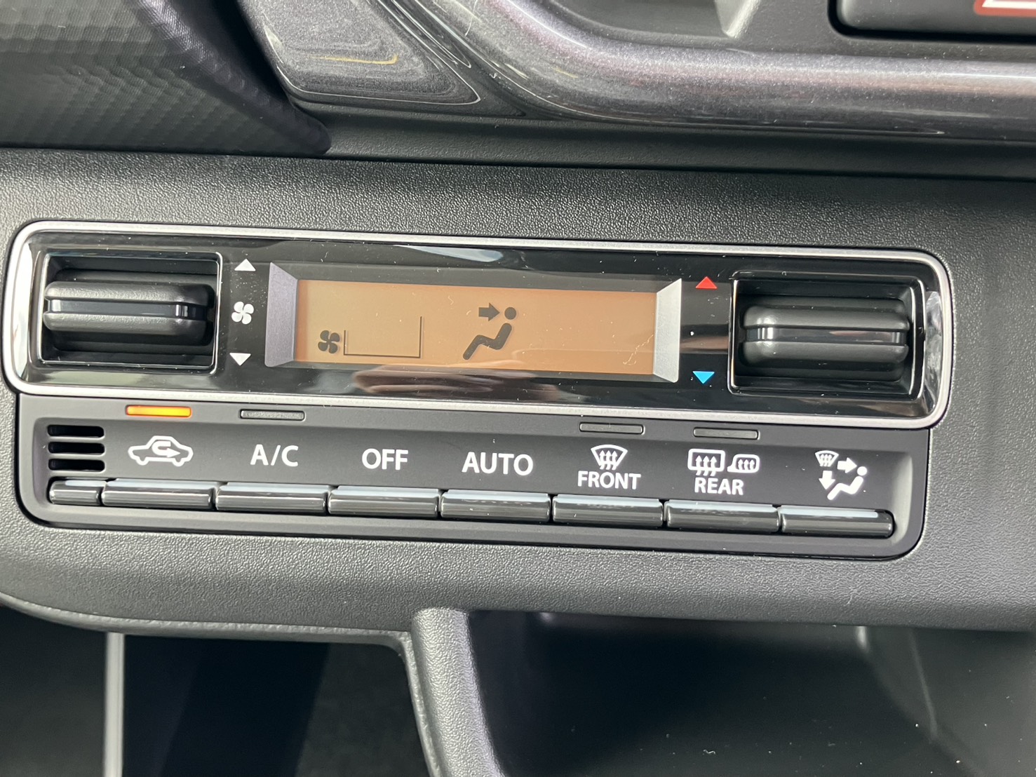 スズキ ハスラー 新型　HYBRID　X