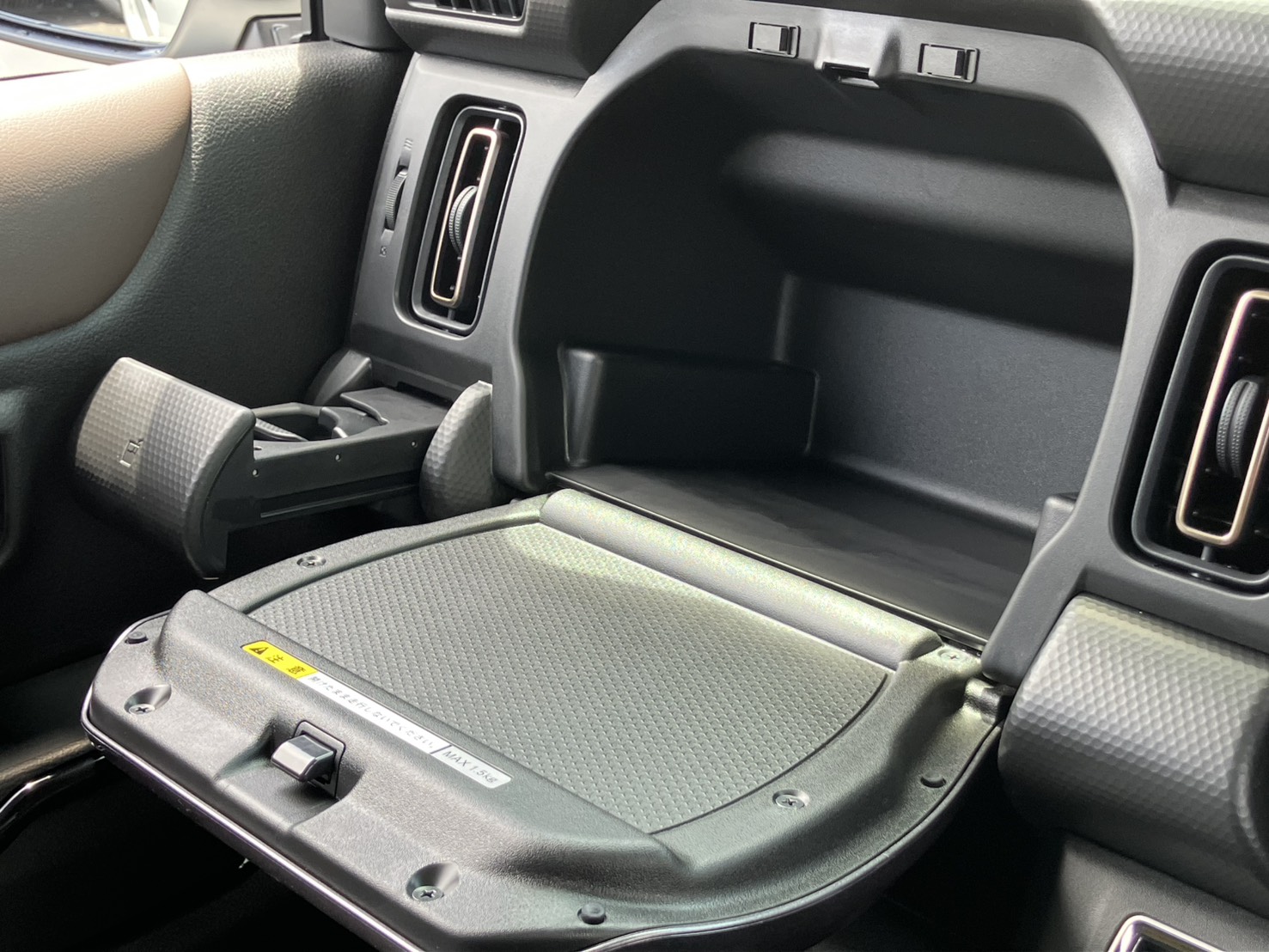 スズキ ハスラー 新型　HYBRID　X