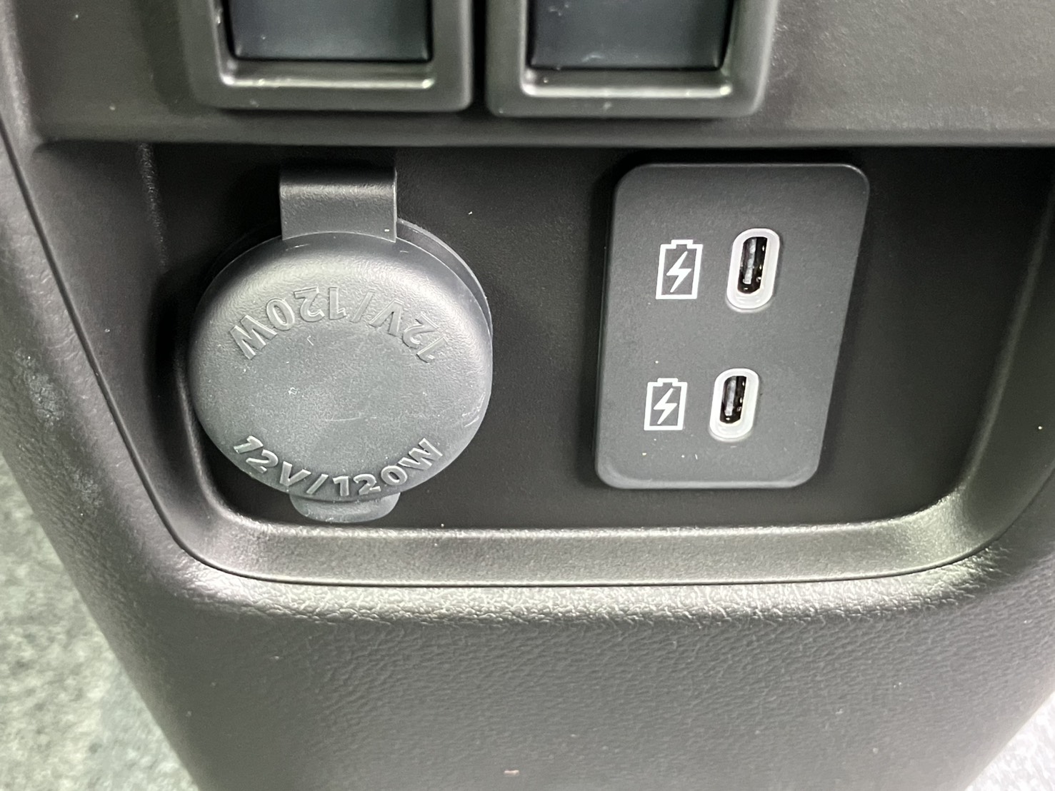スズキ ハスラー 新型 タフワイルド