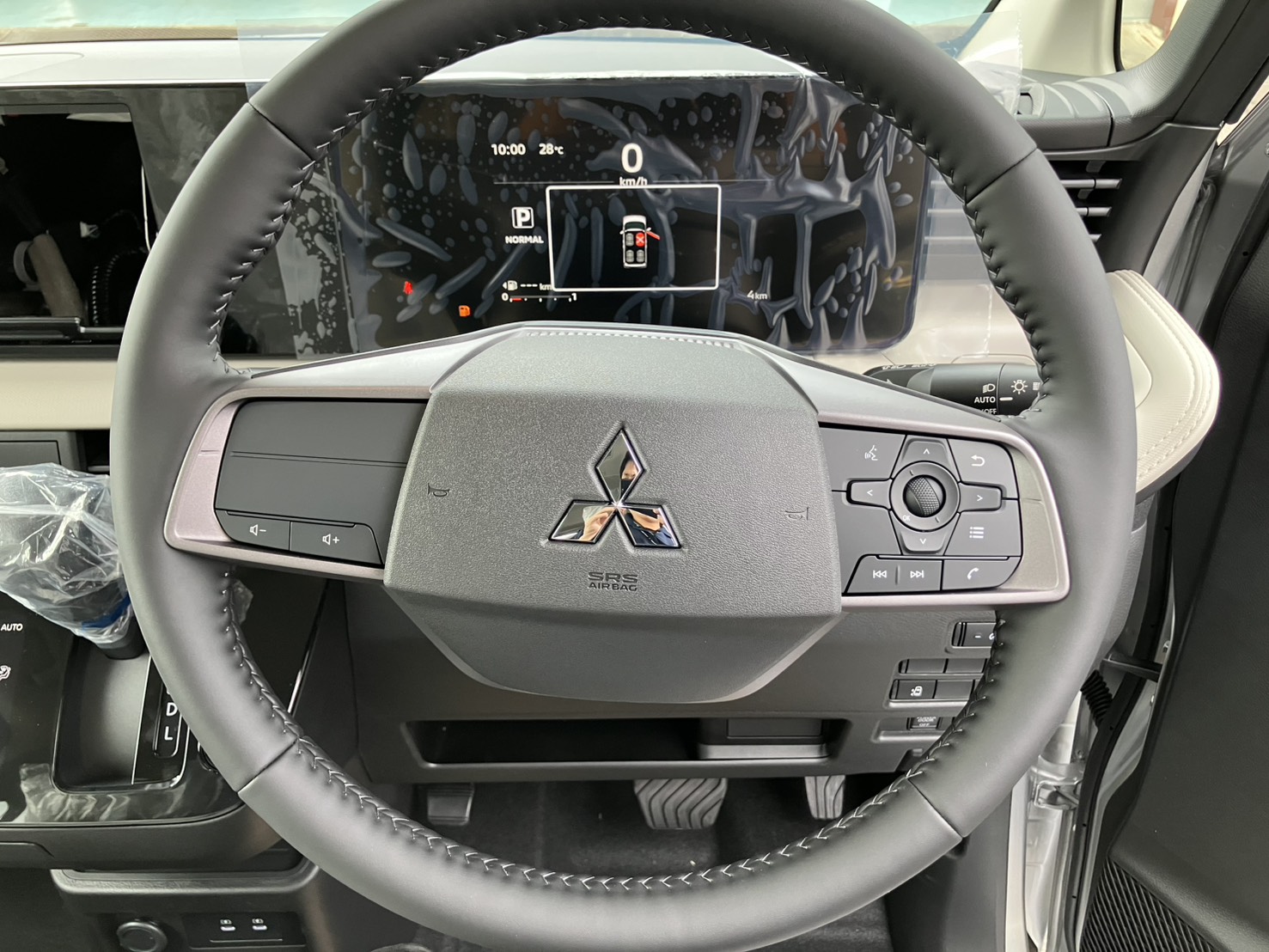 三菱 eKスペース 新型　G