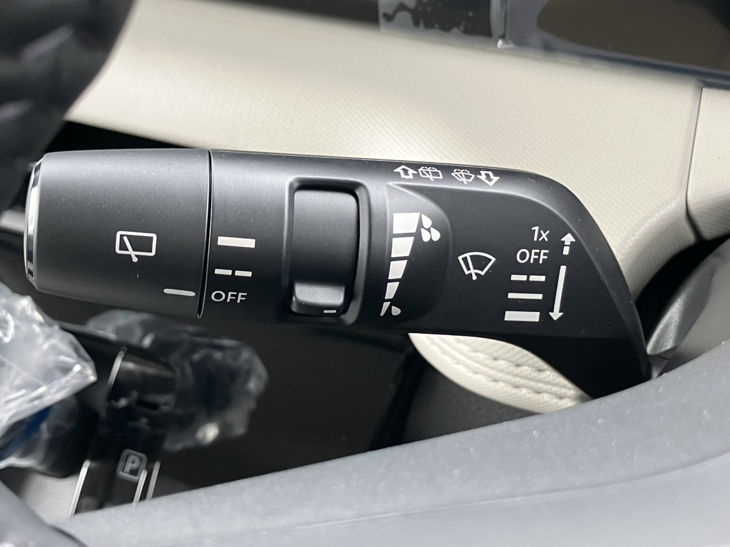 三菱 eKスペース 新型　G