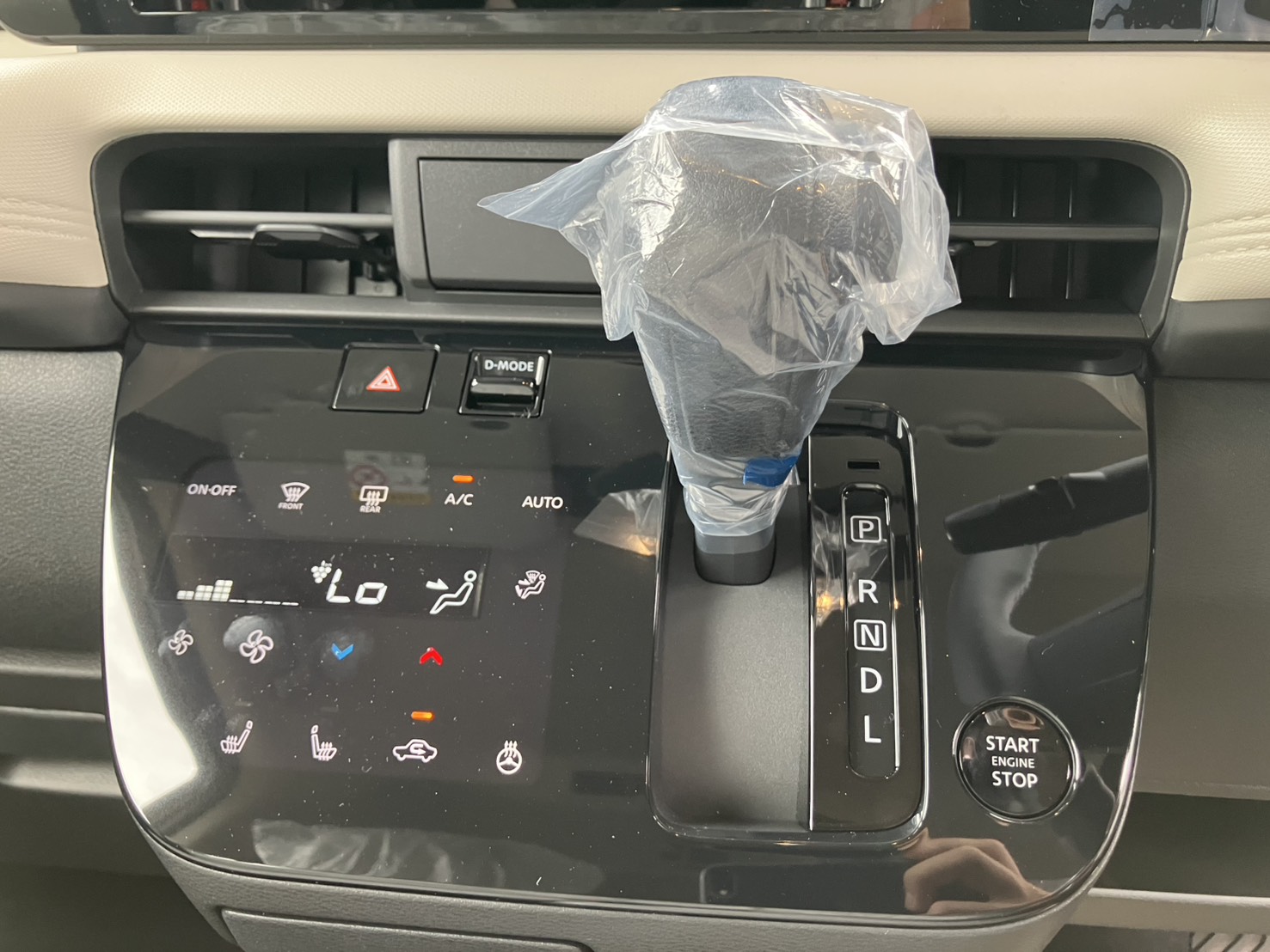 三菱 eKスペース 新型　G