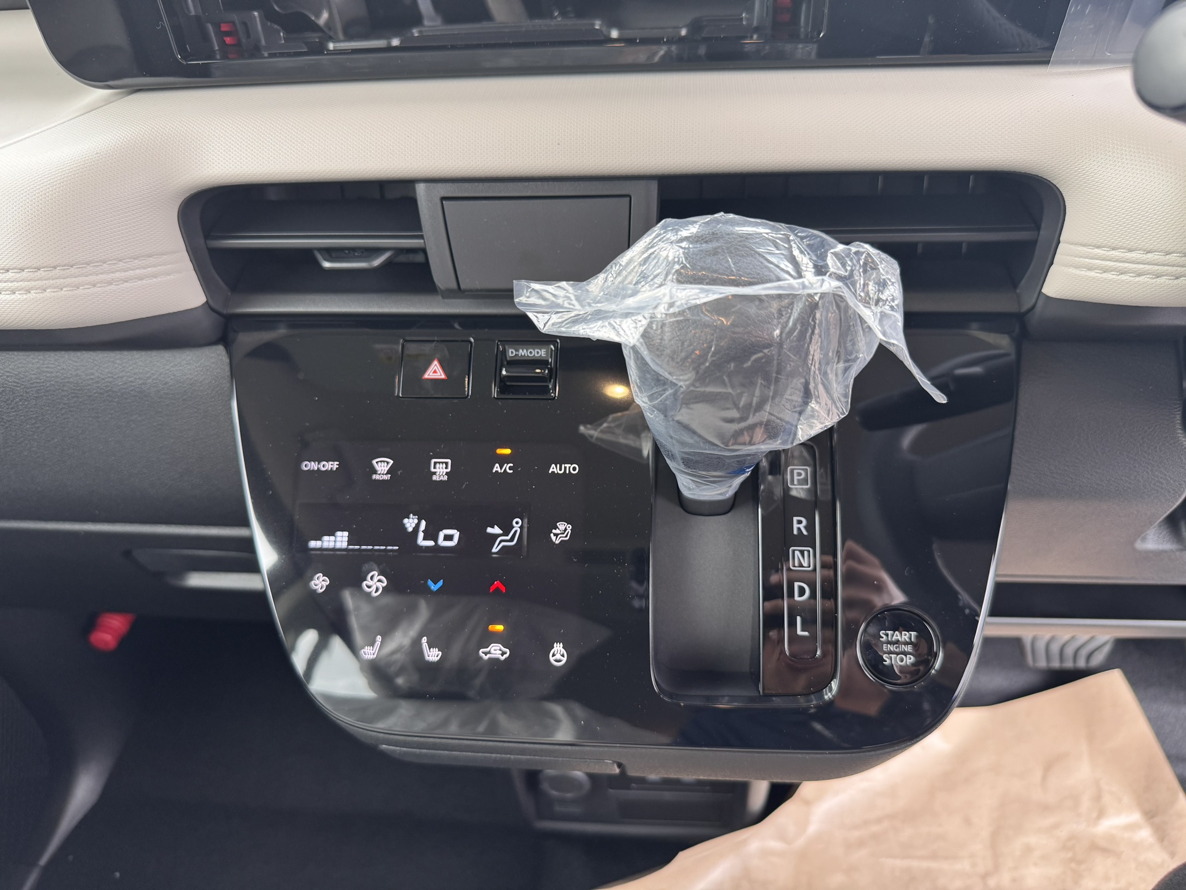 三菱 eKスペース 新型　G