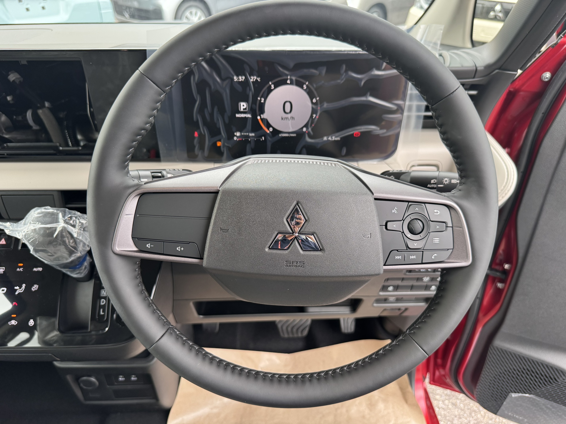 三菱 eKスペース 新型　G