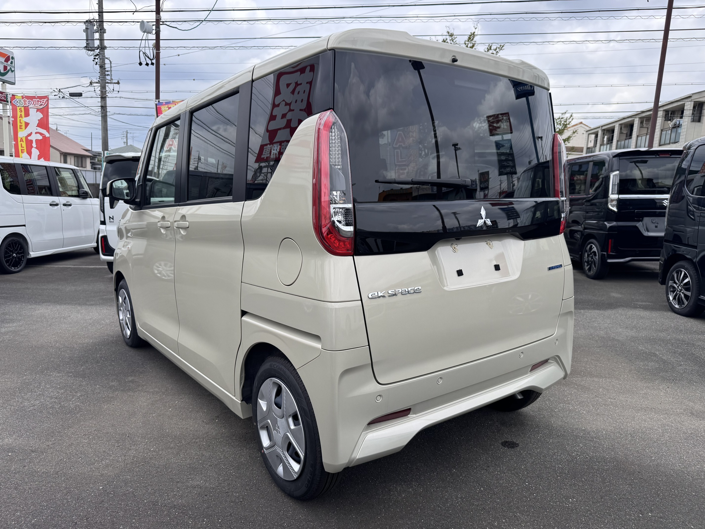 三菱 eKスペース M