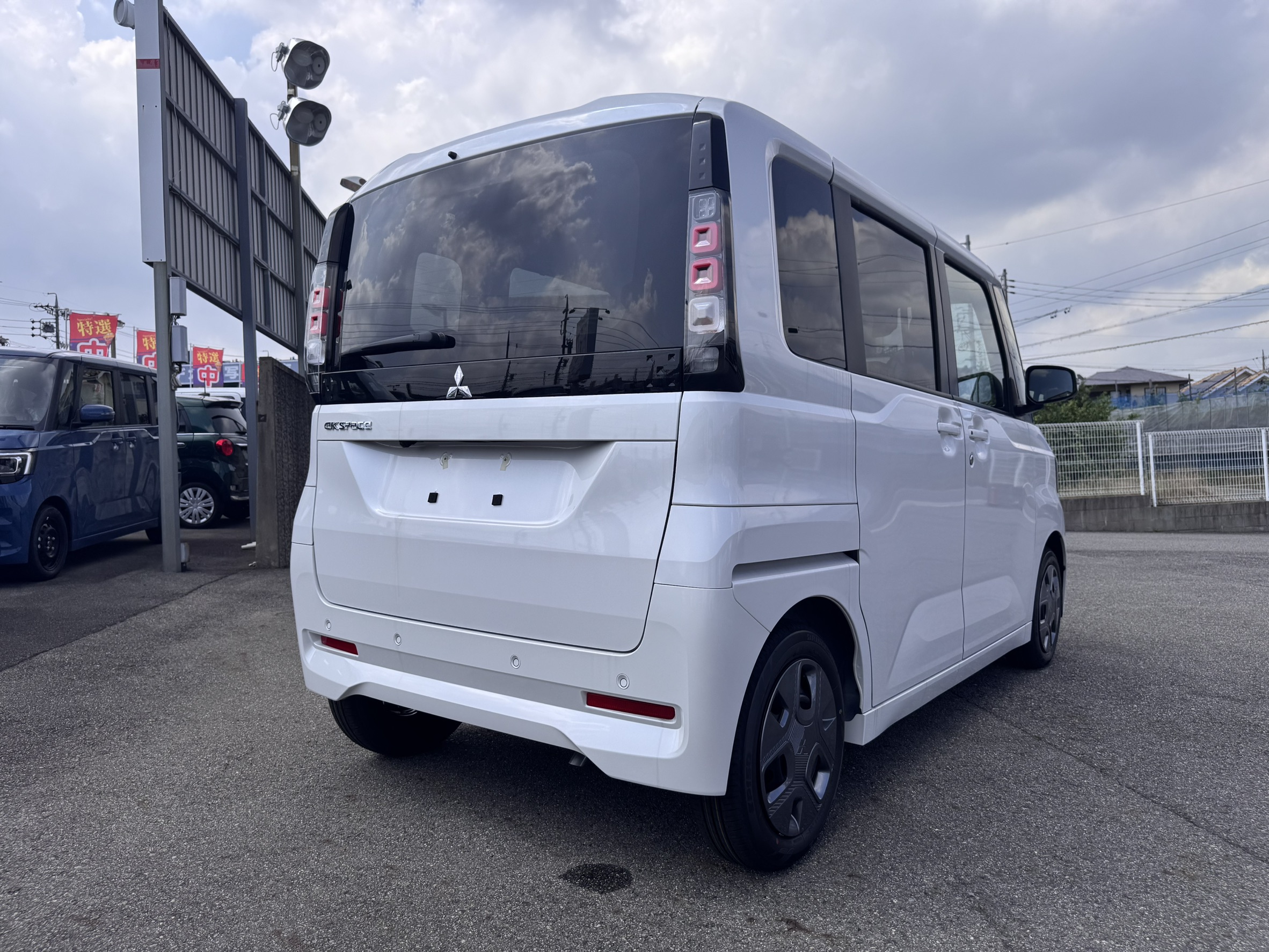 三菱 eKスペース 新型　G　ｱﾗｳﾝﾄﾞﾋﾞｭｰﾓﾆﾀｰ付