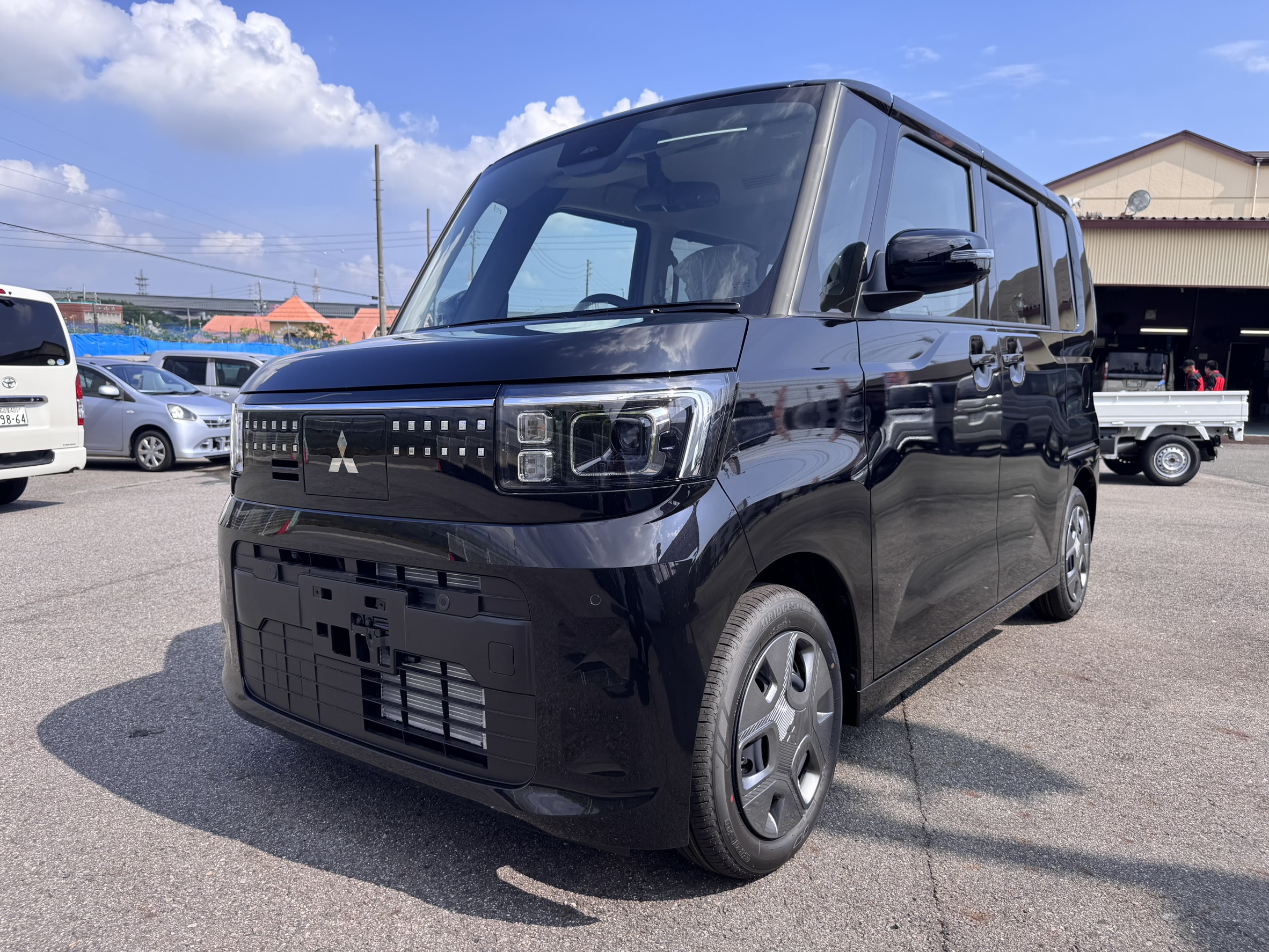 三菱 eKスペース 新型　G　ｱﾗｳﾝﾄﾞﾋﾞｭｰﾓﾆﾀｰ付