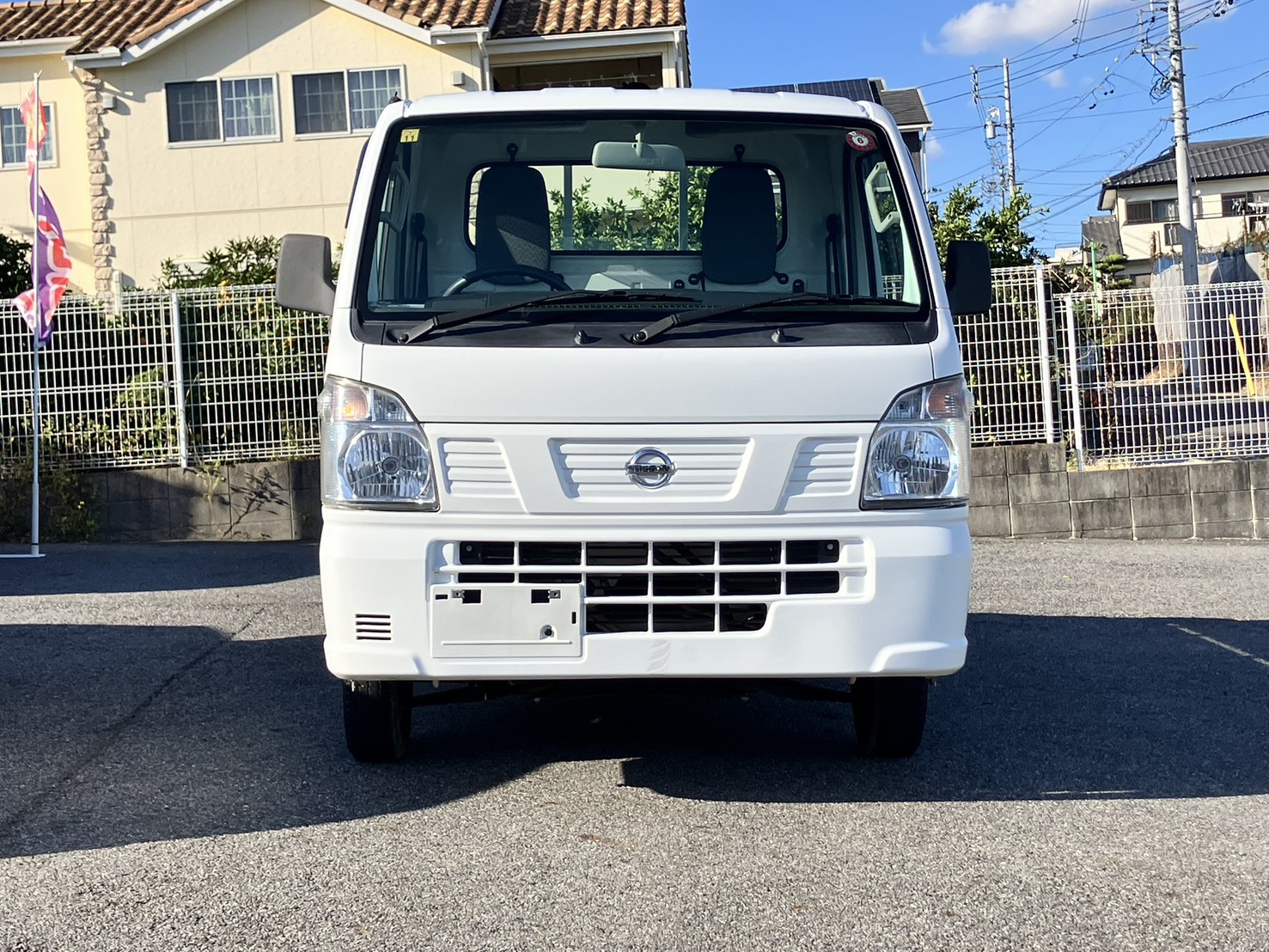 日産 NT100クリッパートラック DX　MT